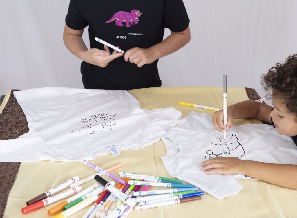 Les t-shirts à colorier